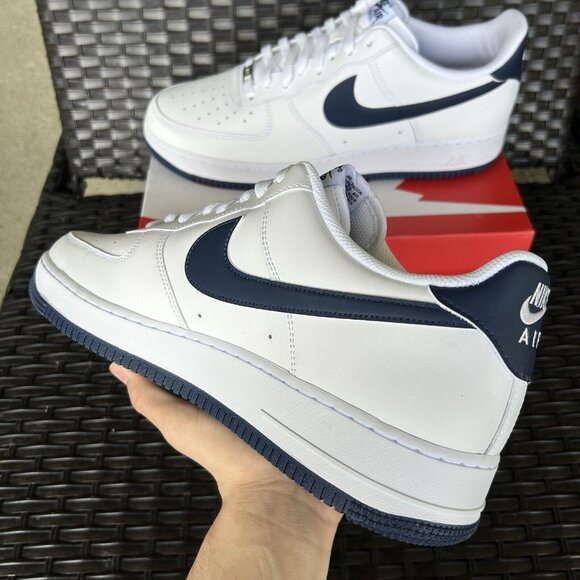 NIKE AIR FORCE 1 '07 WHITE MIDNIGHT NAVY Size 15 - Picture 4 of 6